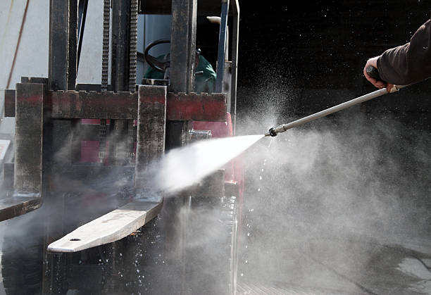 Best Roof Washing  in Yadkinville, NC